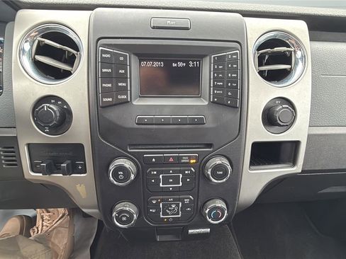 Used 2013 Ford F150 XLT w/ Luxury Equipment Group image 11