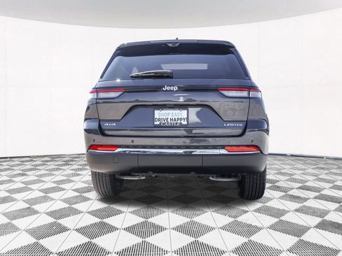 New 2025 Jeep Grand Cherokee Limited w/ Luxury Tech Group II image 15