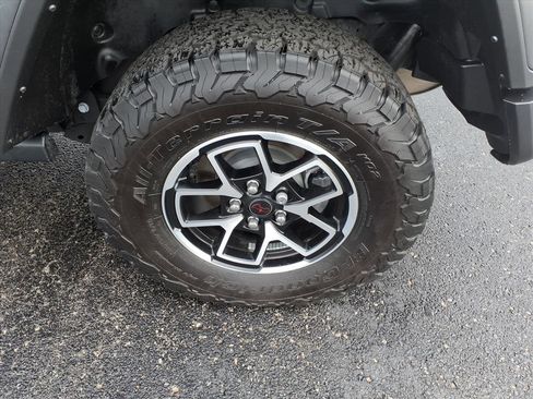 Used 2024 Jeep Wrangler Unlimited Rubicon image 7