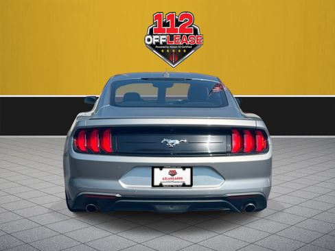Used 2023 Ford Mustang Premium image 5