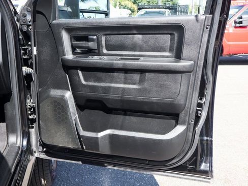 Used 2024 RAM 3500 Tradesman image 40