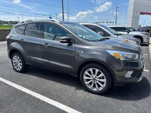 Used 2017 Ford Escape Titanium FWD image 14