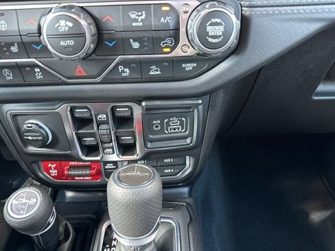 New 2026 Jeep Gladiator Mojave AWD/4WD image 34