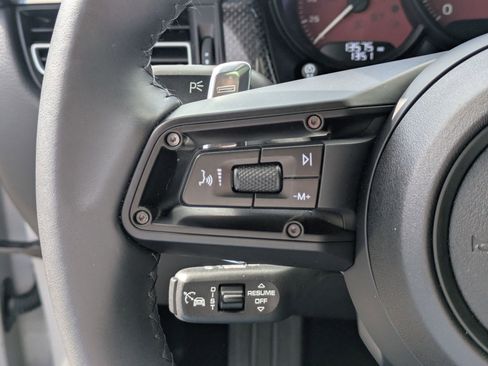 Used 2025 Porsche Macan GTS image 18