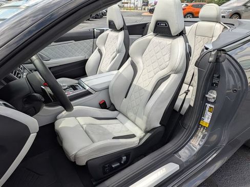 Used 2020 BMW M8 Convertible AWD/4WD image 17