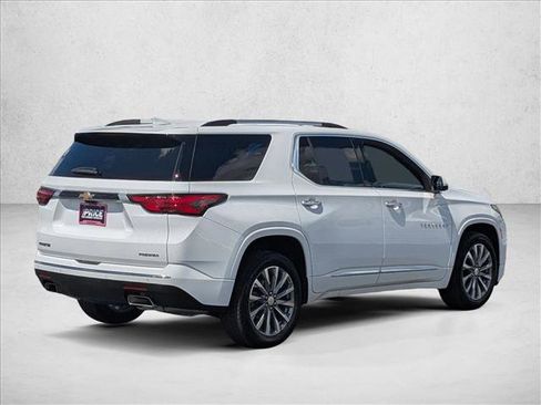 Used 2023 Chevrolet Traverse Premier image 5