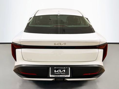 New 2026 Kia K4 EX image 6