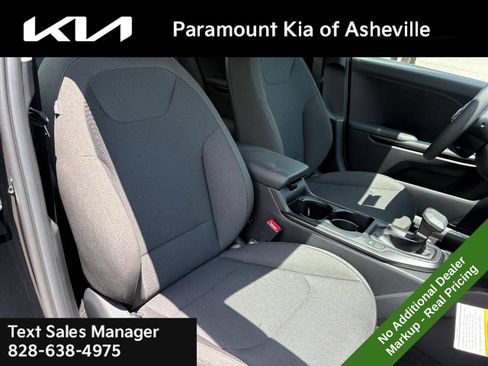 New 2026 Kia K4 FWD image 17