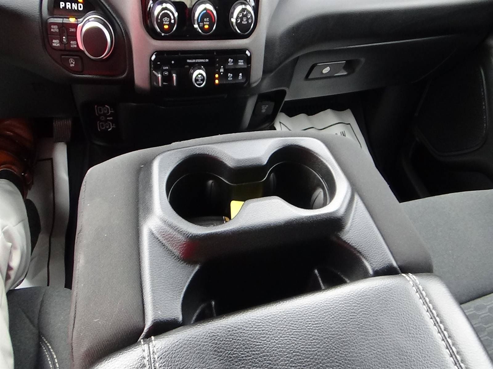 Used 2025 RAM 1500 Big Horn AWD/4WD image 32