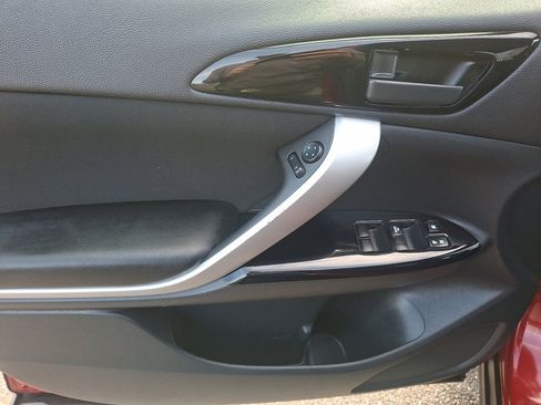 Used 2023 Mitsubishi Eclipse Cross LE image 22