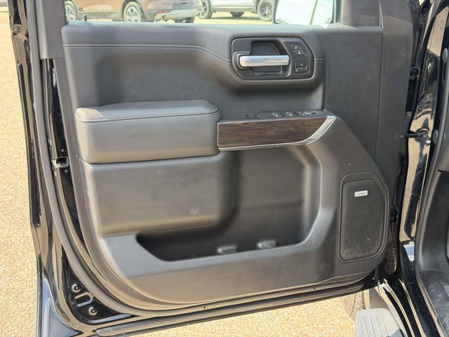 Used 2021 GMC Sierra 1500 SLT w/ SLT Premium Plus Package AWD/4WD image 13