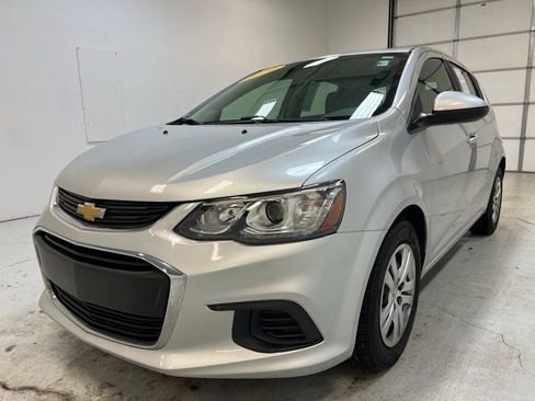 Used 2020 Chevrolet Sonic LT image 11