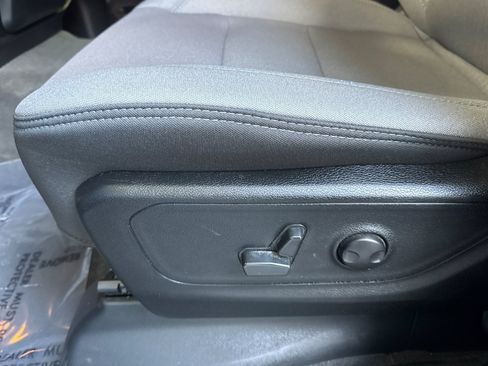 Used 2022 RAM 1500 Big Horn RWD image 15