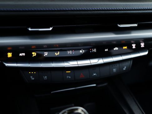 Certified 2024 Cadillac XT4 Sport image 18