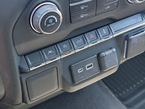 Used 2023 Chevrolet Silverado 1500 Custom AWD/4WD image 15