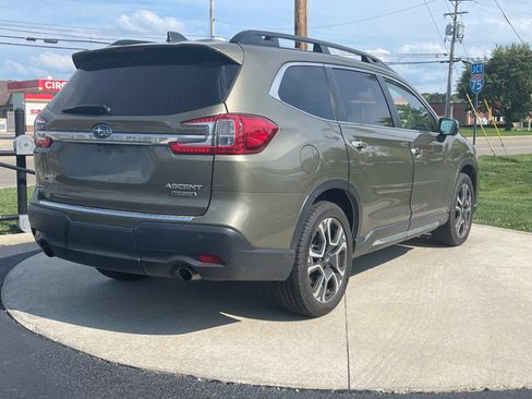 Used 2023 Subaru Ascent Touring AWD/4WD image 7