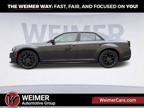 Used 2023 Chrysler 300 Touring L w/ Popular Equipment Group AWD/4WD image 6
