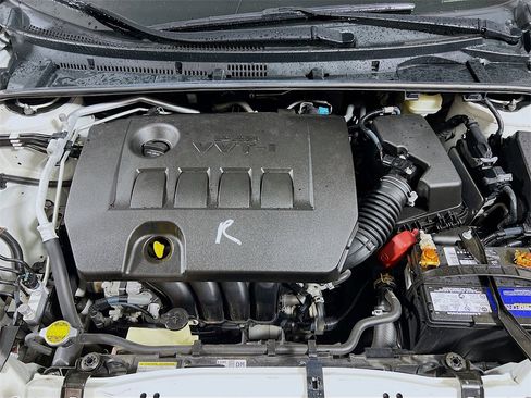 Certified 2017 Toyota Corolla XSE image 27