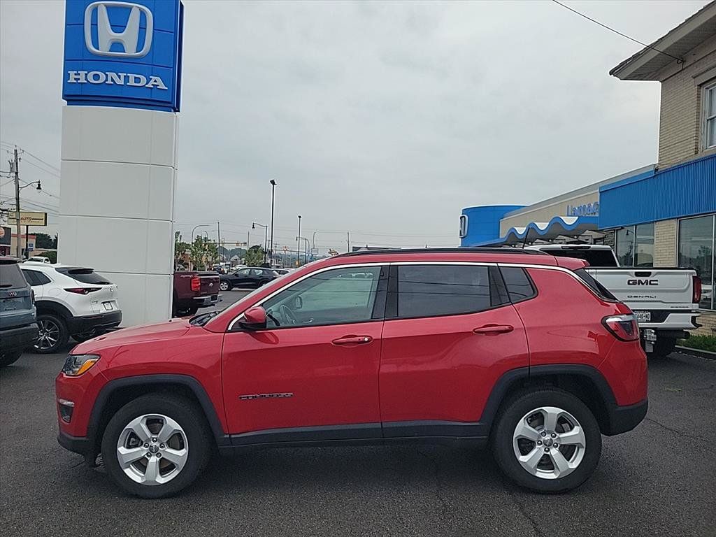 Used 2019 Jeep Compass Latitude AWD/4WD image 2