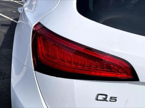 Used 2017 Audi Q5 2.0T Premium image 27