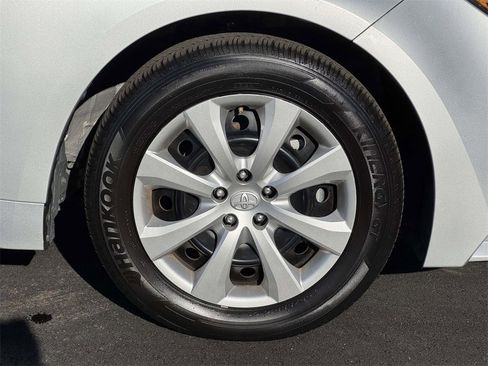 Used 2025 Toyota Corolla LE image 25