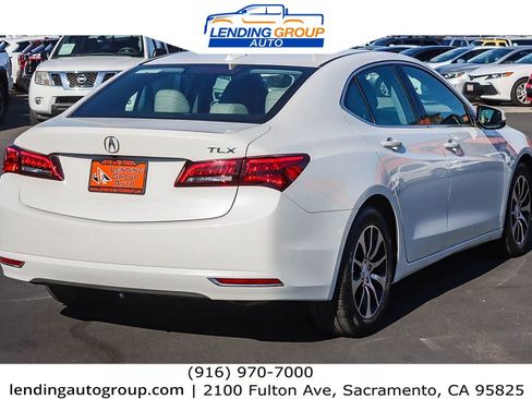 Used 2017 Acura TLX w/ Technology Package image 4