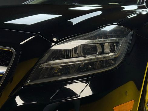 Used 2012 Mercedes-Benz CLS 550 image 7