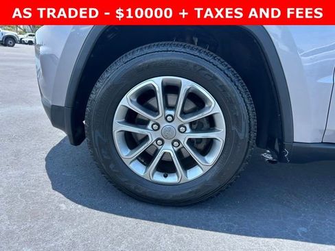 Used 2014 Jeep Grand Cherokee Limited AWD/4WD image 9