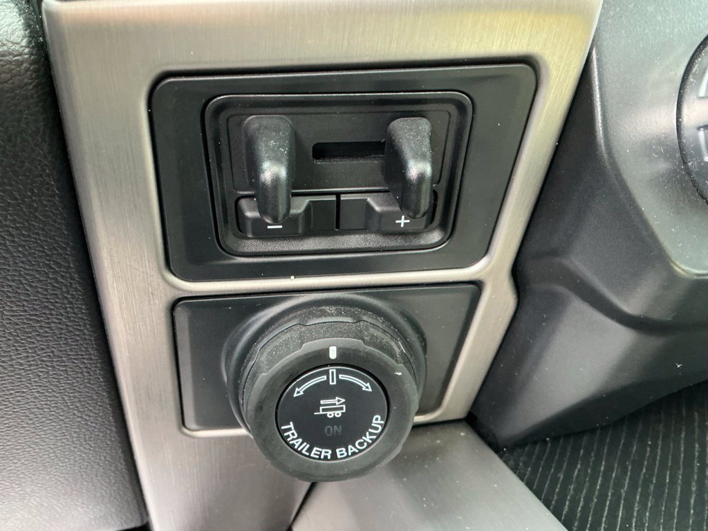 Used 2022 Ford F350 Platinum AWD/4WD image 35