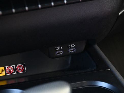 Used 2023 Lexus UX 250h F Sport FWD image 26