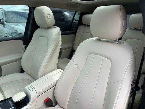 Certified 2023 Mercedes-Benz GLB 250 image 3