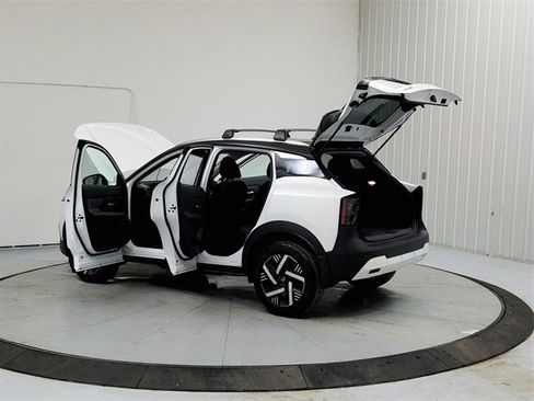 New 2026 Nissan Kicks SV w/ SV Premium Package image 13