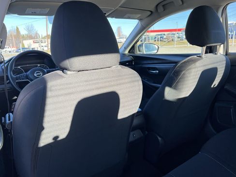 Used 2024 Nissan Sentra SV image 22
