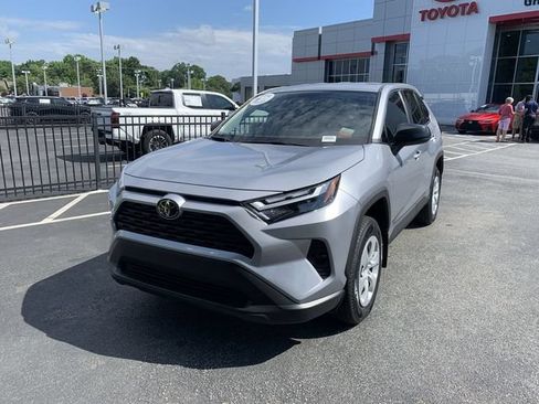 Certified 2025 Toyota RAV4 LE FWD image 4