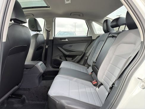 New 2026 Volkswagen Jetta SE FWD image 14