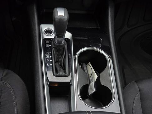 Used 2024 Nissan Altima 2.5 SV FWD image 13