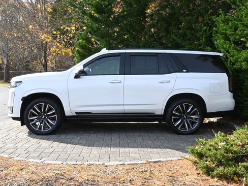 Used 2021 Cadillac Escalade Sport Platinum w/ Heavy-Duty Trailer Package image 2