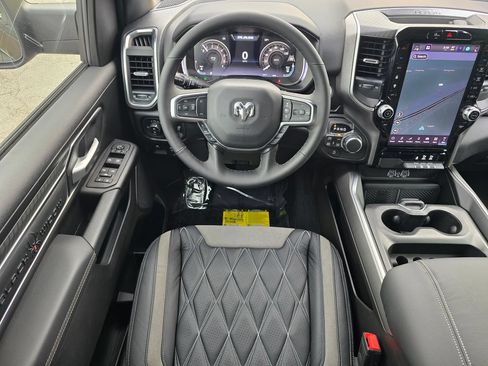 New 2026 RAM 1500 Big Horn AWD/4WD image 33