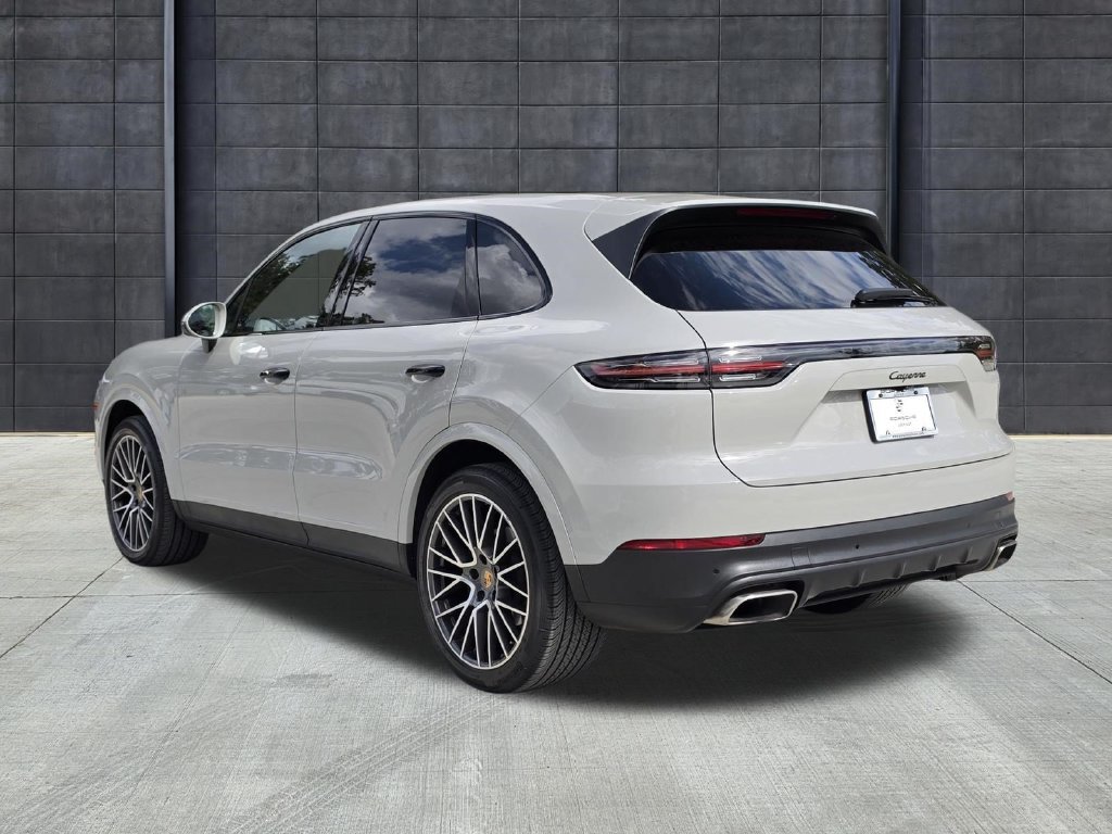 Certified 2022 Porsche Cayenne Platinum Edition AWD/4WD image 3