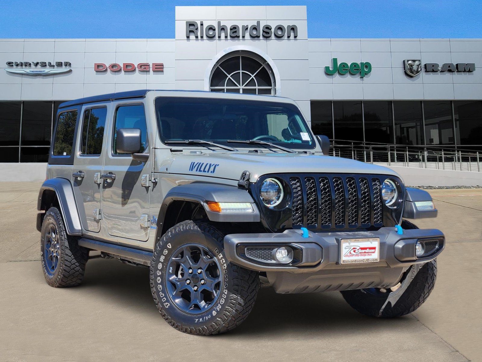 Used 2023 Jeep Wrangler Unlimited AWD/4WD image 1