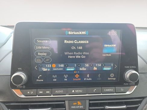 Used 2024 Nissan Altima 2.5 SV image 22