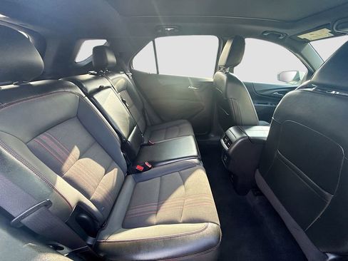 Used 2022 Chevrolet Equinox RS w/ Infotainment Package AWD/4WD image 28