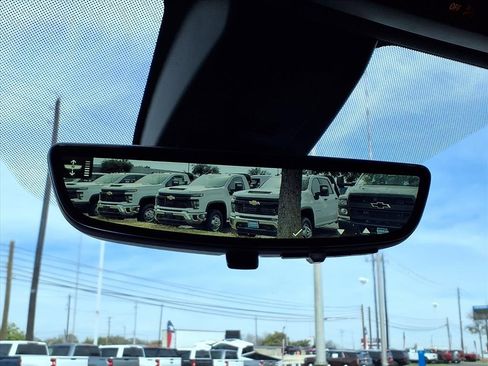 Used 2021 GMC Yukon Denali w/ Denali Premium Package image 17