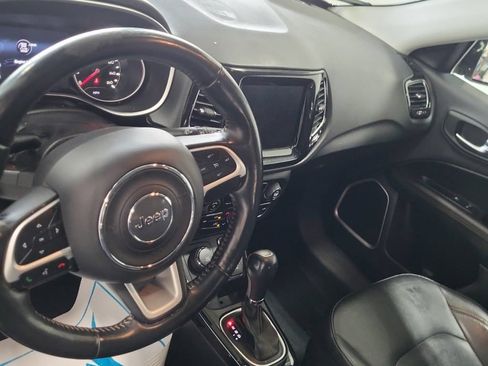 Used 2019 Jeep Compass Limited AWD/4WD image 4