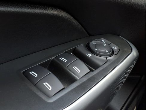 New 2026 Chevrolet Trax LS w/ LS Convenience Package FWD image 17