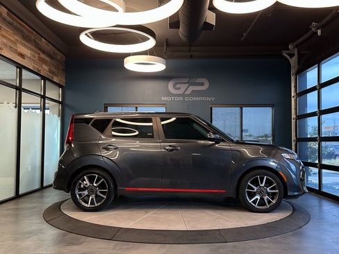 Used 2020 Kia Soul GT-Line w/ GT 2.0L Power Sunroof Package FWD image 2