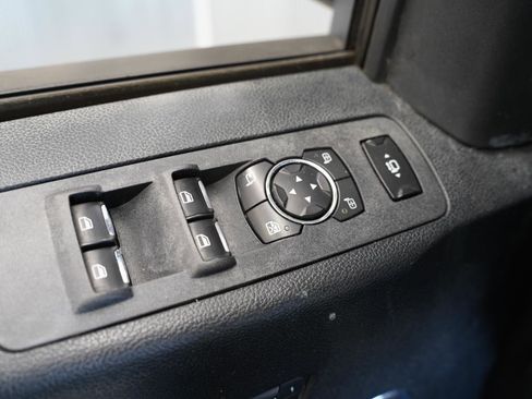 Used 2017 Ford F250 Lariat w/ Lariat Ultimate Package image 28