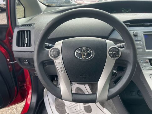 Used 2013 Toyota Prius Three w/ Solar Roof Pkg FWD image 15