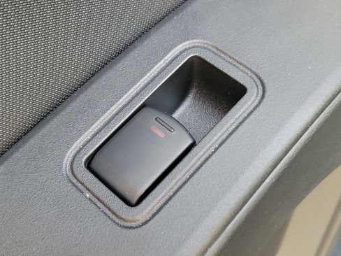 Used 2024 Nissan Frontier Pro-X w/ Technology Package image 15