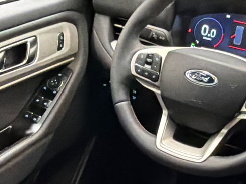 New 2026 Ford Explorer Active w/ Active Comfort Package image 21
